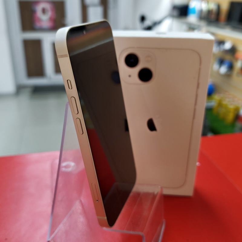 Мобильный телефон Apple iPhone 13