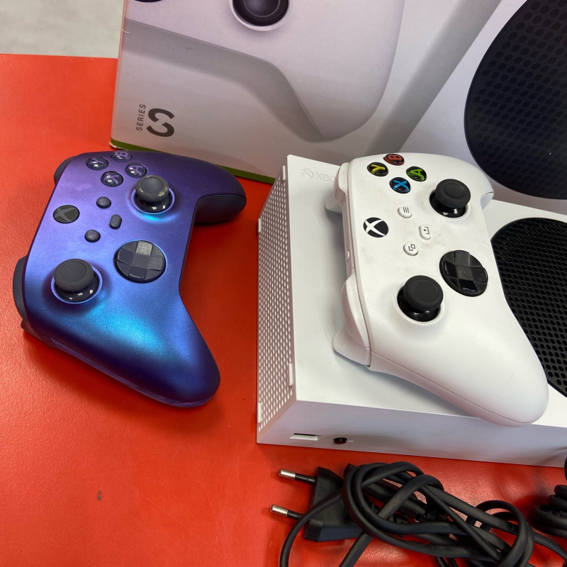 Игровая приставка Xbox Series S