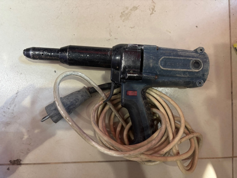 Заклепочник Time-Proof 111