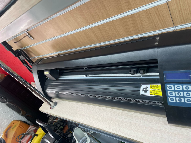 РЕЖУШИЙ ПЛОТЕР JUNKA 721 PRO