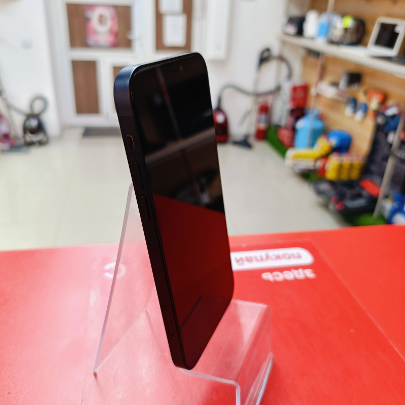 Мобильный телефон Apple iPhone 12