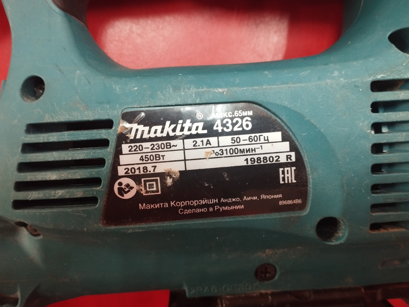 Электролобзик Makita 4326